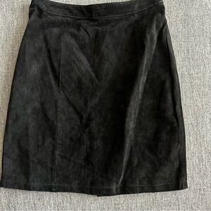 Cayenne || vintage black suede skirt